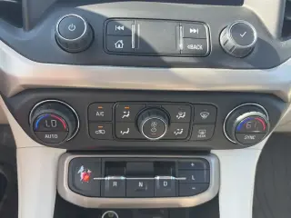 GMC Acadia 2020 Denali 4 puertas SUV