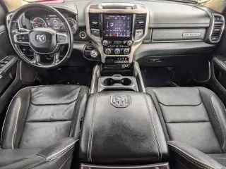 Ram 1500 2019 4x2 Laramie 4 puertas Cabina doble 5.6 pies. Pickup SB