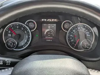 Ram 1500 2024 4x4 Big Horn Cabina Crew 4 puertas 5.6 pies. Pickup SB