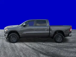 Ram 1500 2024 4x4 Big Horn Cabina Crew 4 puertas 5.6 pies. Pickup SB