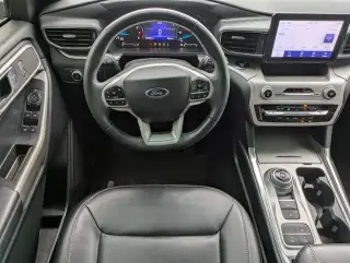 Ford Explorer 2022 XLT 4 puertas SUV
