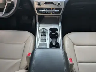 Ford Explorer 2022 XLT 4 puertas SUV