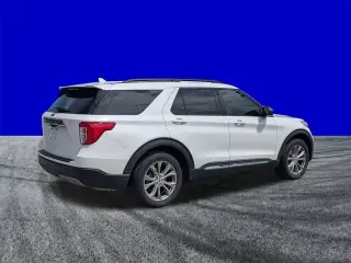 Ford Explorer 2022 XLT 4 puertas SUV