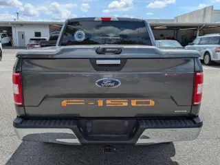 Ford F-150 2019 4x2 XLT 4 puertas SuperCrew 5.5 pies. SB