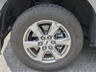 Ford F-150 2019 4x2 XLT 4 puertas SuperCrew 5.5 pies. SB