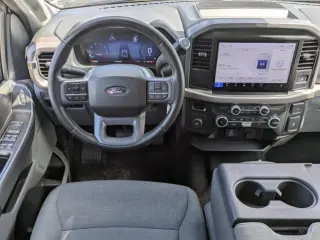 Ford F-150 2025 4x2 XLT 4 puertas SuperCrew 5.5 pies SB