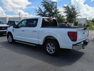 Ford F-150 2025 4x2 XLT 4 puertas SuperCrew 5.5 pies SB