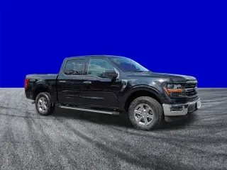 Ford F-150 2025 4x4 XLT 4 puertas SuperCrew 5.5 pies. Caja corta