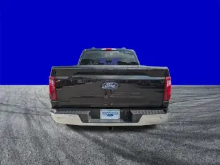 Ford F-150 2025 4x4 XLT 4 puertas SuperCrew 5.5 pies. Caja corta