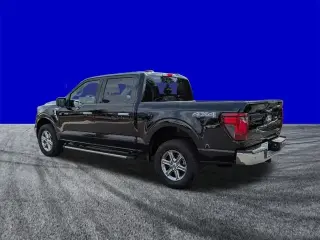 Ford F-150 2025 4x4 XLT 4 puertas SuperCrew 5.5 pies. Caja corta