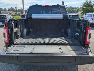 Ford F-150 2021 4x4 King Ranch 4 puertas SuperCrew 5.5 pies. Caja corta