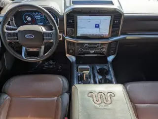 Ford F-150 2021 4x4 King Ranch 4 puertas SuperCrew 5.5 pies. Caja corta
