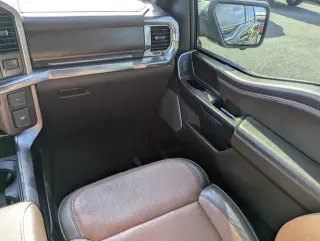 Ford F-150 2021 4x4 King Ranch 4 puertas SuperCrew 5.5 pies. Caja corta