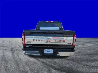 Ford F-150 2021 4x4 King Ranch 4 puertas SuperCrew 5.5 pies. Caja corta