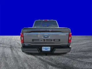 Ford F-150 2022 4x4 XLT 4 puertas SuperCrew 5.5 pies. SB