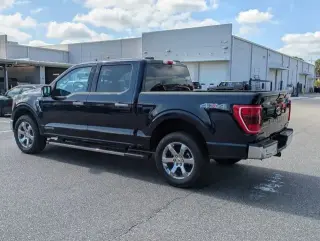 Ford F-150 2021 4x4 XLT 4 puertas SuperCrew 6.5 pies. SB