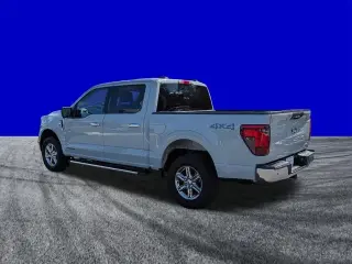 Ford F-150 2024 4x4 XLT 4 puertas SuperCrew 5.5 pies. SB