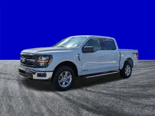 Ford F-150 2024 4x4 XLT 4 puertas SuperCrew 5.5 pies. SB