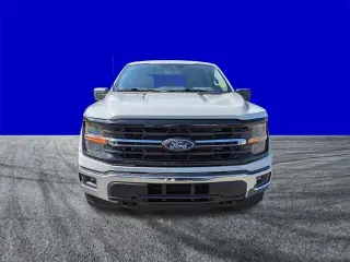 Ford F-150 2024 4x4 XLT 4 puertas SuperCrew 5.5 pies. SB