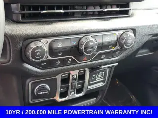 Jeep Wrangler 2025 4x4 Sport 4 puertas SUV