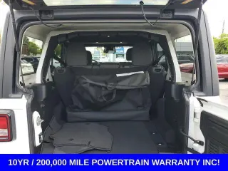 Jeep Wrangler 2025 4x4 Sport 4 puertas SUV