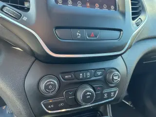 Jeep Cherokee 2020 4x4 Latitude Plus 4 puertas SUV