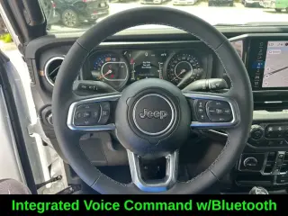 Jeep Wrangler 2025 4x4 Sahara 4 puertas SUV