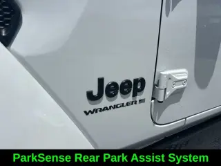 Jeep Wrangler 2025 4x4 Sahara 4 puertas SUV