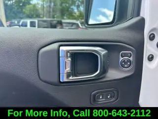Jeep Wrangler 2025 4x4 Sahara 4 puertas SUV