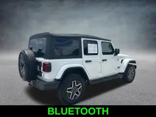 Jeep Wrangler 2025 4x4 Sahara 4 puertas SUV