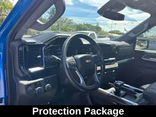 Chevrolet Silverado 1500 2023 4x4 LT 4 puertas Cabina Crew 5.8 pies. SB con 1LT