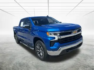 Chevrolet Silverado 1500 2023 4x4 LT 4 puertas Cabina Crew 5.8 pies. SB con 1LT