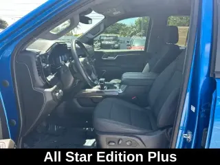 Chevrolet Silverado 1500 2023 4x4 LT 4 puertas Cabina Crew 5.8 pies. SB con 1LT