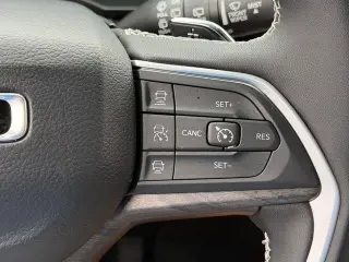 Jeep Grand Cherokee L 2025 4x2 Limited 4 puertas SUV