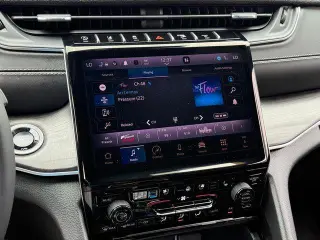 Jeep Grand Cherokee L 2025 4x2 Limited 4 puertas SUV