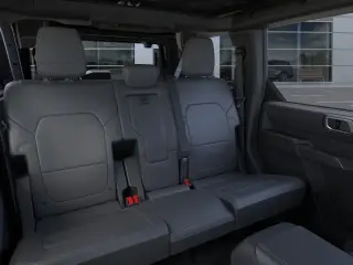 Ford Bronco 2025 4x4 Outer Banks 4 puertas SUV