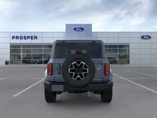 Ford Bronco 2025 4x4 Outer Banks 4 puertas SUV