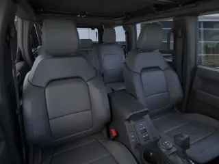 Ford Bronco 2025 4x4 Outer Banks 4 puertas SUV