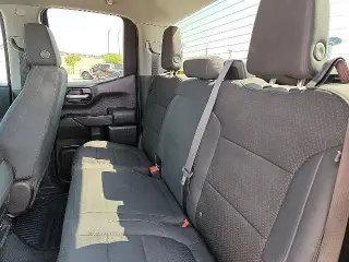Chevrolet Silverado 1500 2021 4x2 Custom 4 puertas Cabina Doble 6.6 pies SB
