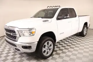 Ram 1500 2022 4x4 Lone Star 4 puertas Quad Cab 1.93 m (6.4 pies) Pickup