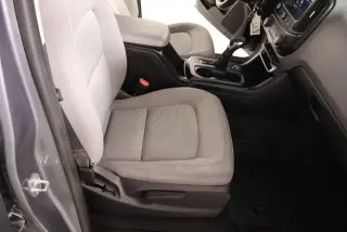 Chevrolet Colorado 2022 4x4 Camioneta de Trabajo 4 puertas Cabina Crew 5 pies. Caja Corta