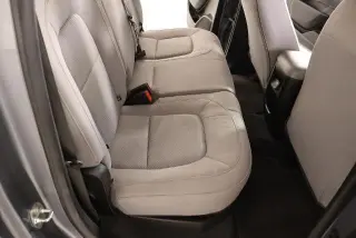 Chevrolet Colorado 2022 4x4 Camioneta de Trabajo 4 puertas Cabina Crew 5 pies. Caja Corta