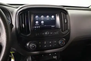 Chevrolet Colorado 2022 4x4 Camioneta de Trabajo 4 puertas Cabina Crew 5 pies. Caja Corta
