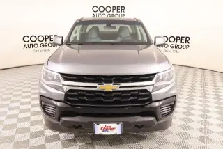 Chevrolet Colorado 2022 4x4 Camioneta de Trabajo 4 puertas Cabina Crew 5 pies. Caja Corta