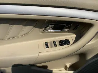 Ford Taurus 2019 SEL 4 puertas Sedan