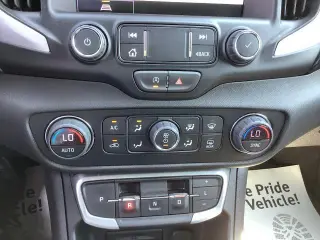 GMC Terrain 2024 AWD SLT 4 puertas SUV