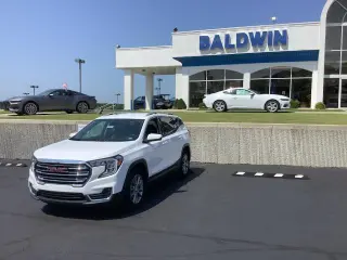 GMC Terrain 2024 AWD SLT 4 puertas SUV
