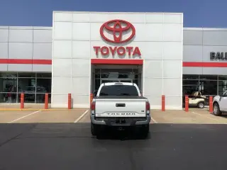 Toyota Tacoma 2023 4x4 TRD Pro 4 puertas Doble Cabina 5.0 pies SB 6M