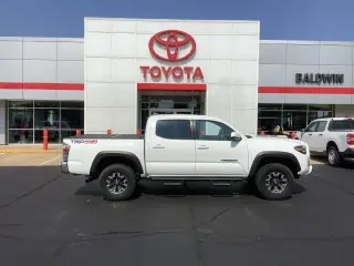 Toyota Tacoma 2023 4x4 TRD Pro 4 puertas Doble Cabina 5.0 pies SB 6M