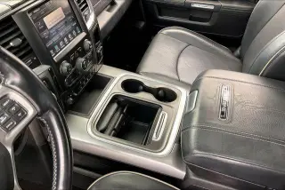 Ram 1500 2016 4x4 Laramie Limited 4 puertas Cabina de equipo 5.5 pies. Caja corta Pickup